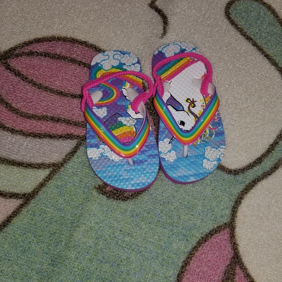 Girls Flip Flops - Picture 1 of 3